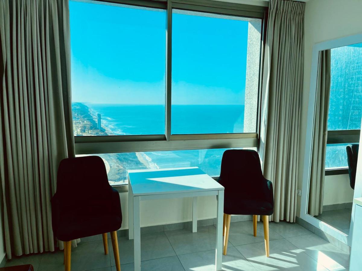 C Tower Apartments Netanya Extérieur photo