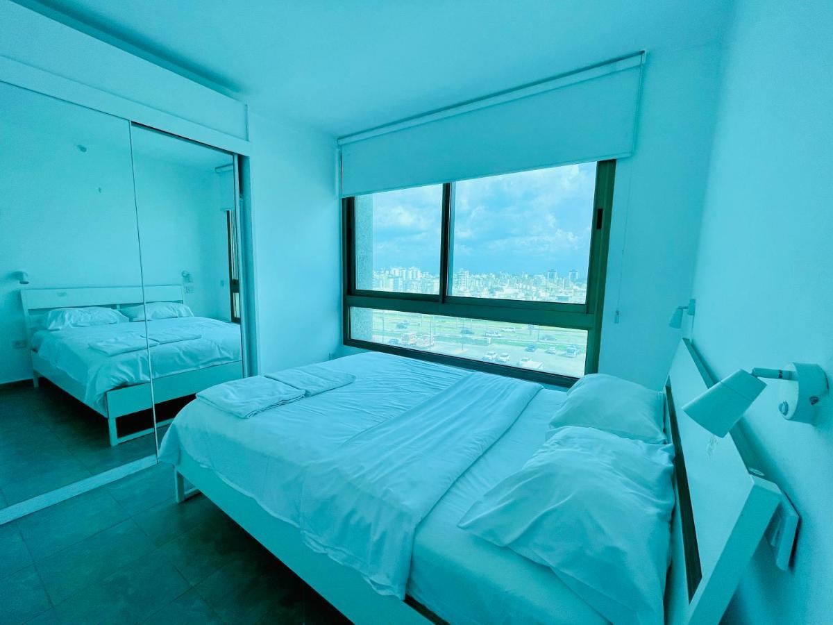 C Tower Apartments Netanya Extérieur photo