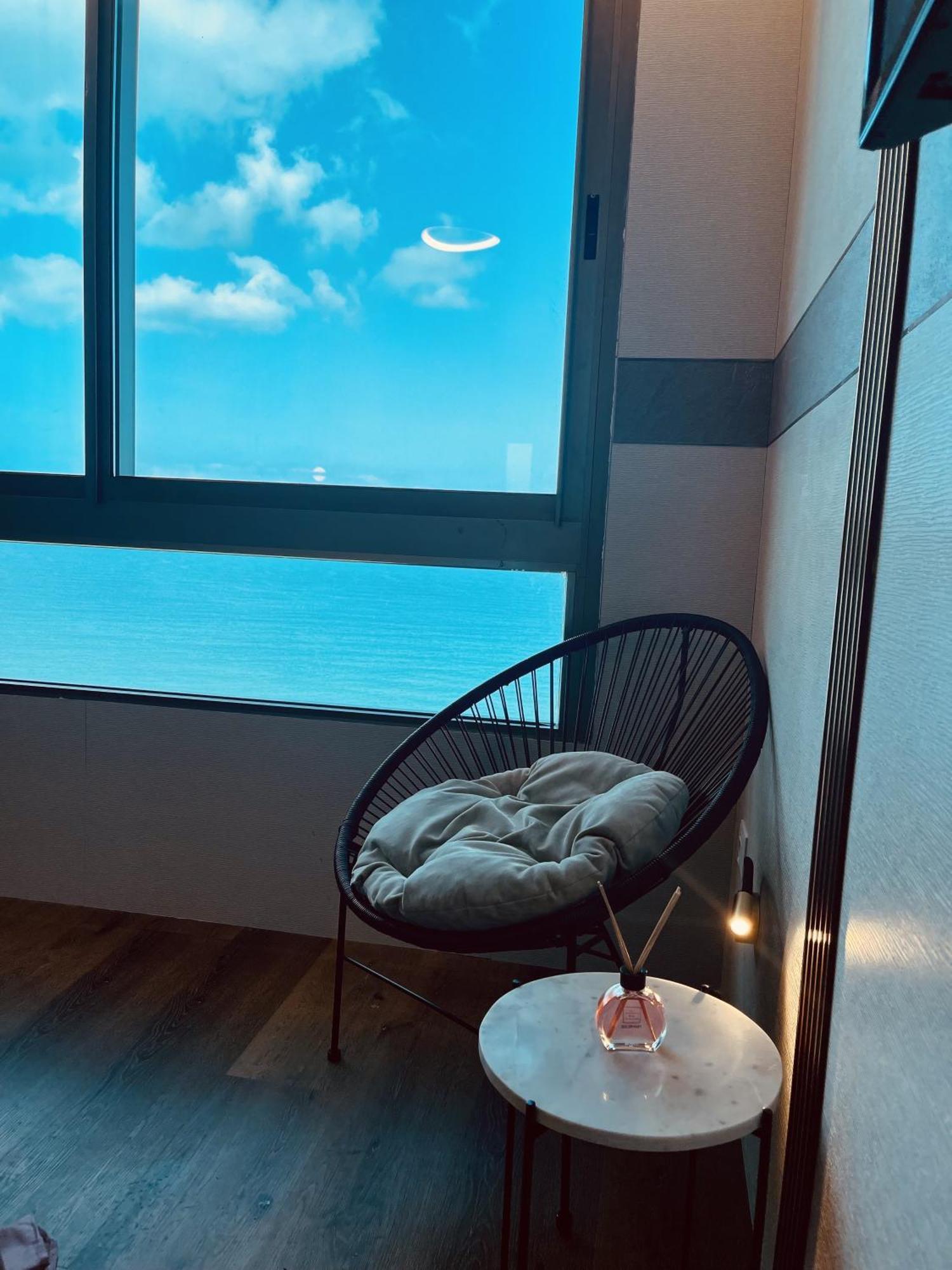 C Tower Apartments Netanya Extérieur photo