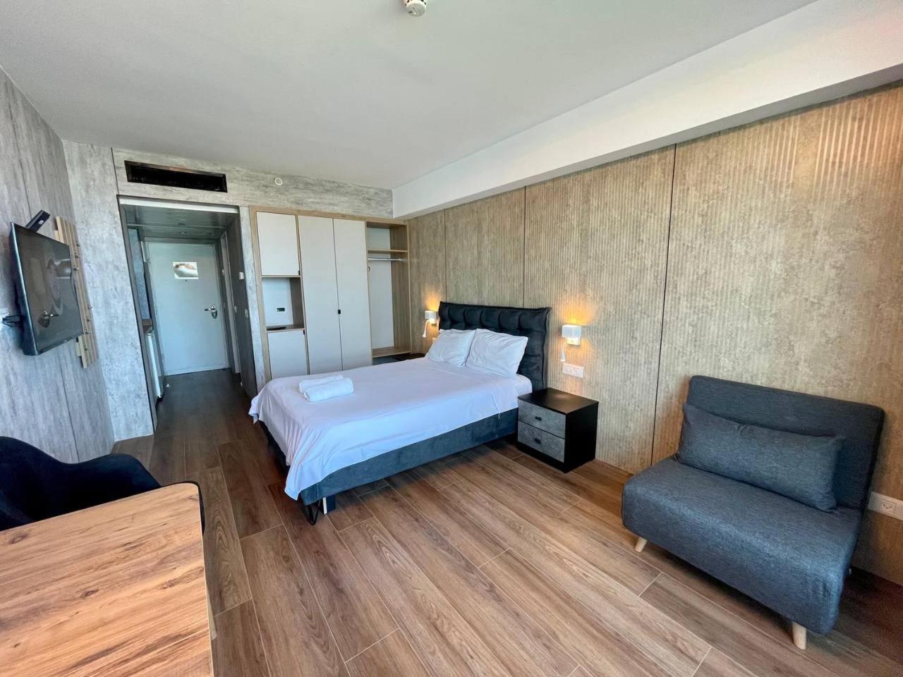 C Tower Apartments Netanya Extérieur photo