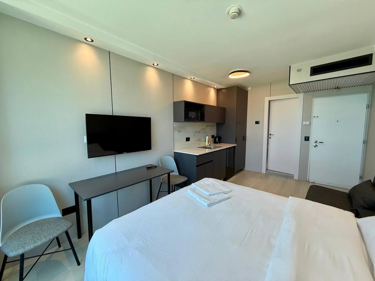 C Tower Apartments Netanya Extérieur photo